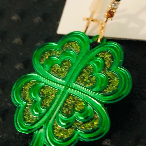 Authentic Betsey Johnson Four Leaf Clover, Shamrock Earrings W/Rhinestones NWT - Picture 8 of 11